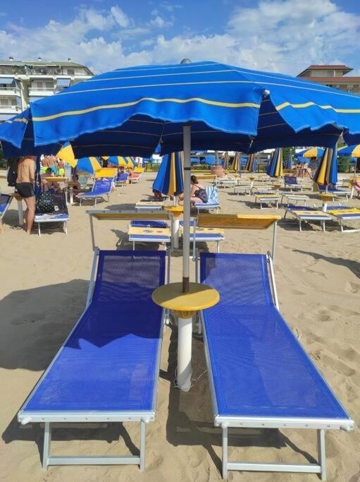 Blue Moon Penthouse Lido di Jesolo Exterior foto